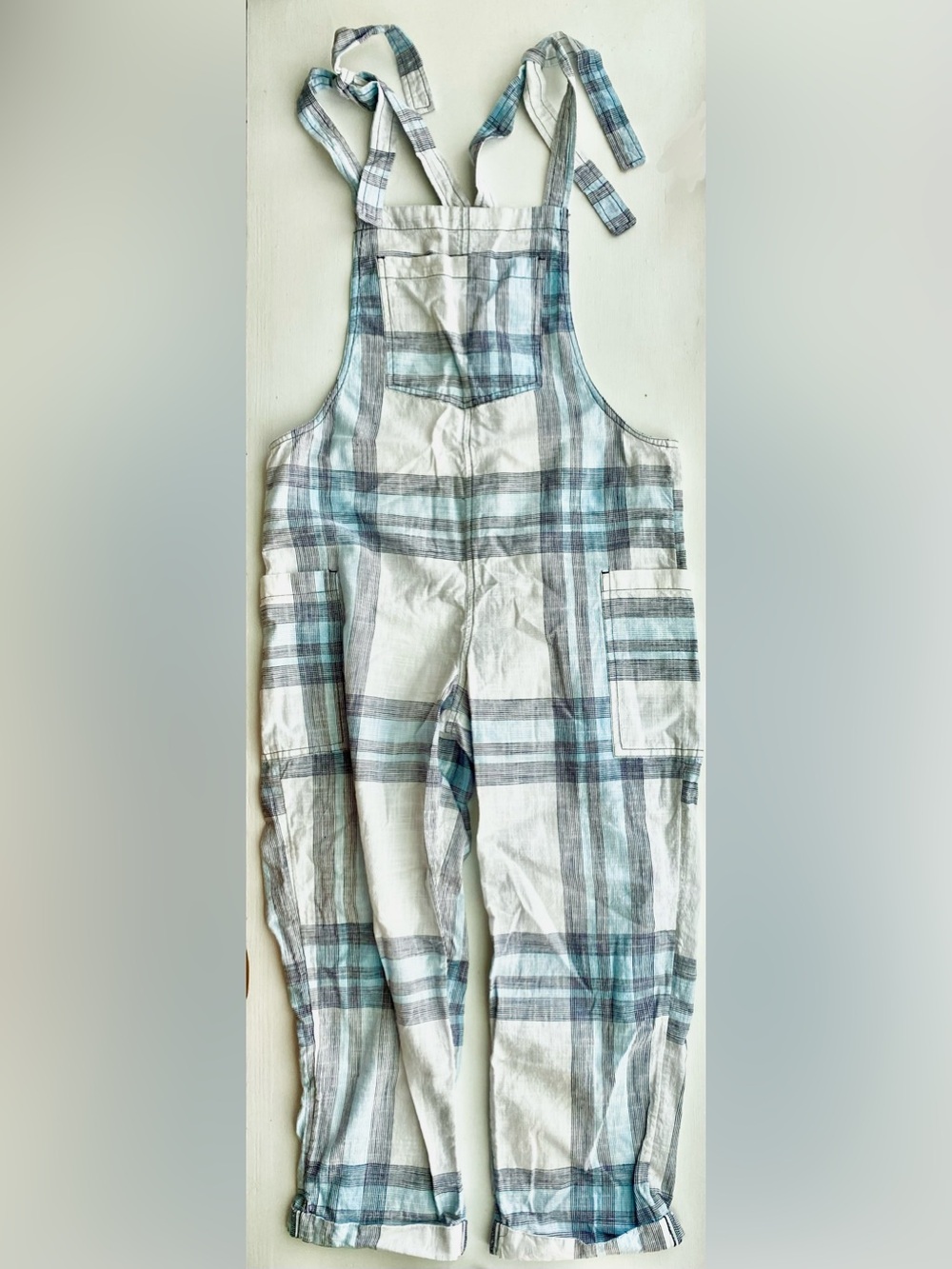 *NWOT* aerie 100% Cotton Plaid Overalls in White and Blue